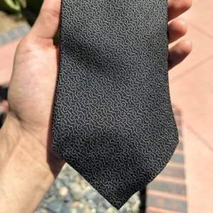 GUCCI Black And White 100% Silk Tie